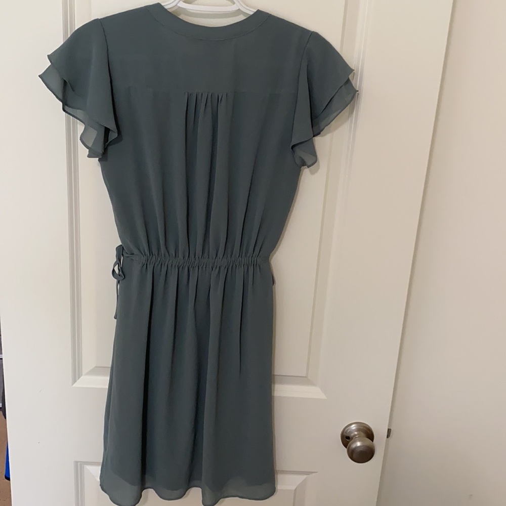 H&M Flutter Sleeve Dress - Picture 3 of 3